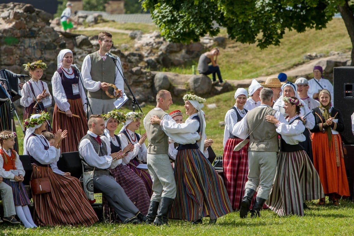 "Baltica 2015" Novadu sadziedāšanās Rēzeknē / Communal singing from the regions