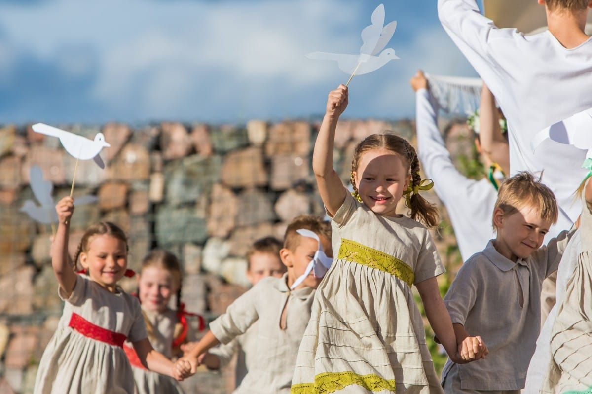 VIII Starptautiskā tautas deju festivāla "Sudmaliņas" Noslēguma koncerts "Pasaules vēji mūsu dejās"