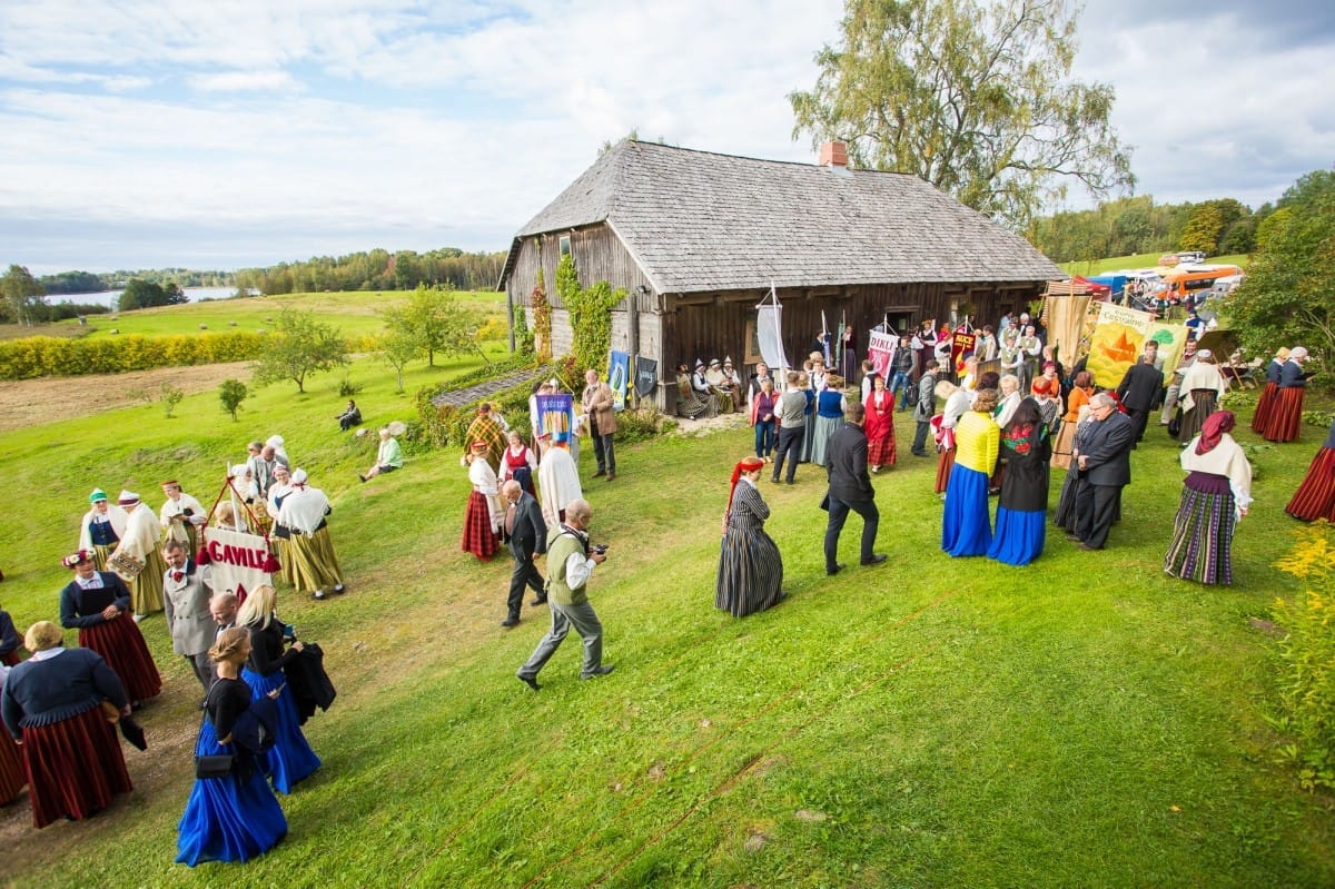 XIV Koru saiets Brāļu Jurjānu memoriālajā muzejā „Meņģeļi”