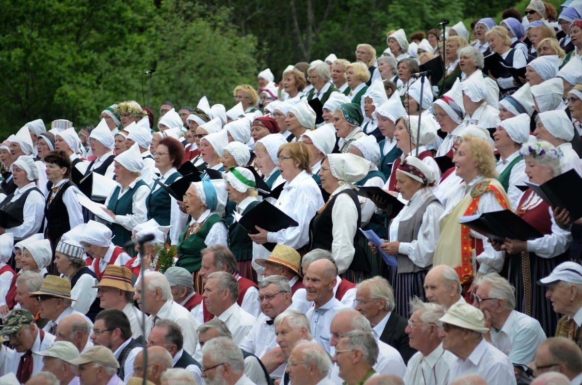 Latvijas senioru koru svētki "Trejdeviņi tēvu zemē"