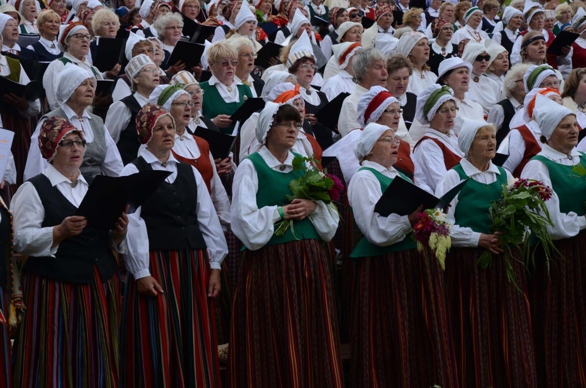 Latvijas senioru koru svētki "Trejdeviņi tēvu zemē"