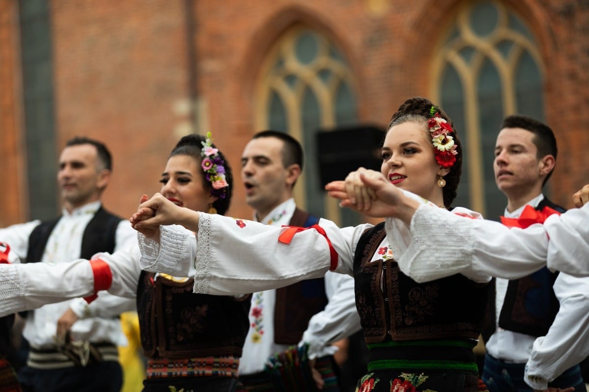 IX Starptautiskais tautas deju festivāls "Sudmaliņas" - Iepazīšanās tūre "Labāk deviņi draugi..." Vecrīgā