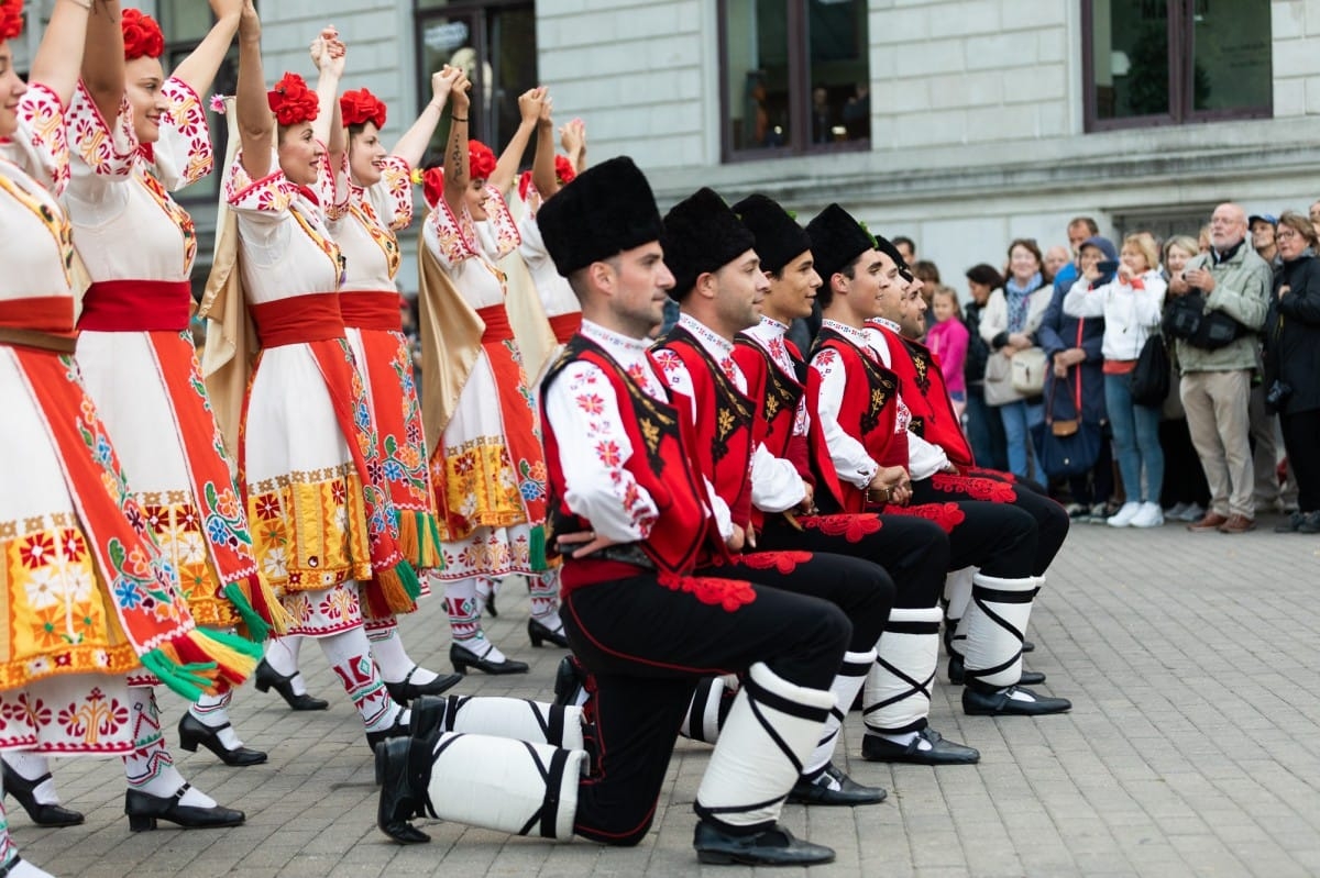 IX Starptautiskais tautas deju festivāls "Sudmaliņas" - Iepazīšanās tūre "Labāk deviņi draugi..." Vecrīgā