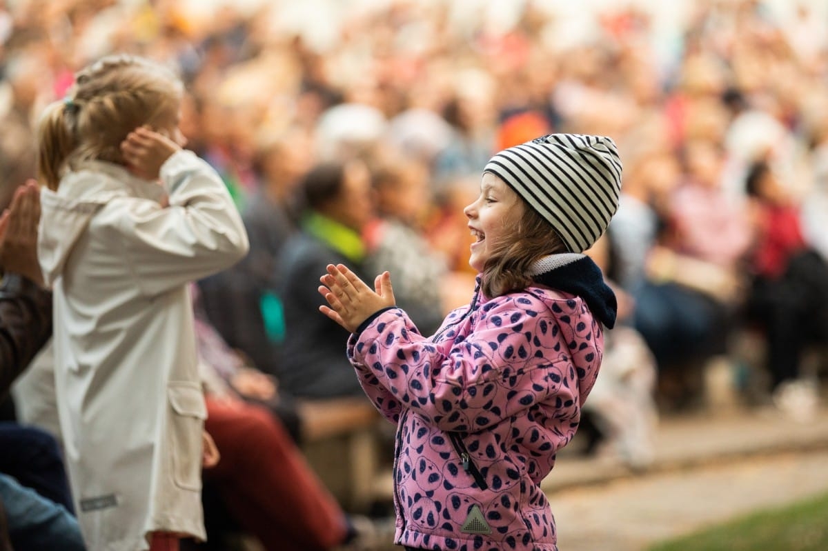 IX Starptautiskais tautas deju festivāls "Sudmaliņas" - Atklāšanas koncerts "Aiz deviņām jūrām, aiz deviņiem kalniem"