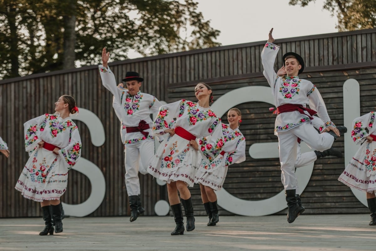 IX Starptautiskais tautas deju festivāls "Sudmaliņas" - Novadu diena Siguldā
