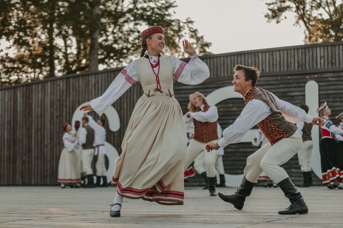 IX Starptautiskais tautas deju festivāls "Sudmaliņas" - Novadu diena Siguldā
