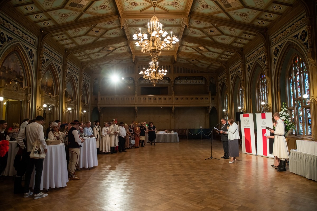Kultūras ministrijas un Latvijas Nacionālā kultūras centra rīkota pieņemšana par godu IX Starptautiskajam tautas deju festivāla