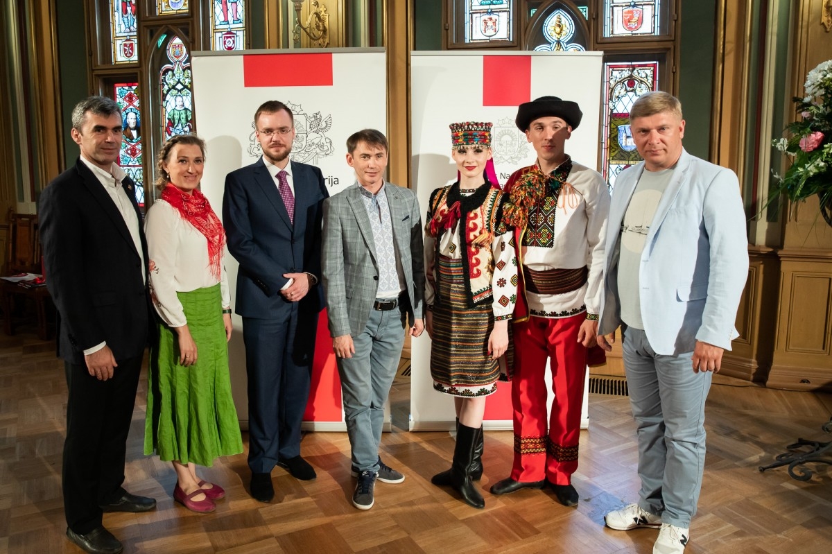 Kultūras ministrijas un Latvijas Nacionālā kultūras centra rīkota pieņemšana par godu IX Starptautiskajam tautas deju festivāla