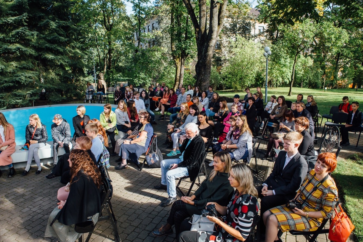 Latvijas mākslas skolu audzēkņu Valsts konkursa laureātu apbalvošana LKA E. Smiļģa Teātra muzejā