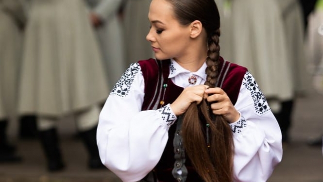 IX Starptautiskais tautas deju festivāls "Sudmaliņas" - Atklāšanas koncerts "Aiz deviņām jūrām, aiz deviņiem kalniem"