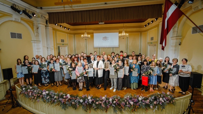 KM apbalvojums un Cimzes balva_kopbilde