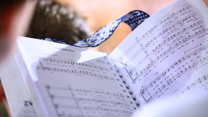 Atvērta kora grāmata