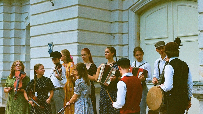 Jauniešu Etnodienu dalībnieki 2024. gadā