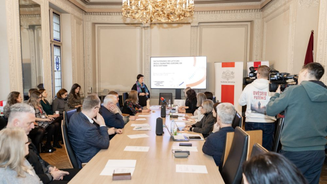 Dziesmu un deju svētku padome