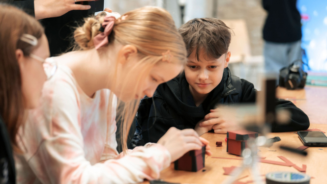 Biedrības “ISSP” darbnīca “Radošā fotogrāfijas laboratorija”. Foto: Kaspars Teilāns