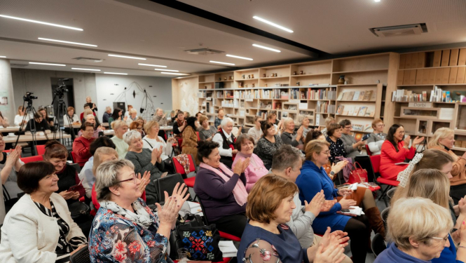 Mazākumtautību kolektīvu vadītāji Dziesmusvētku telpā Mežaparkā
