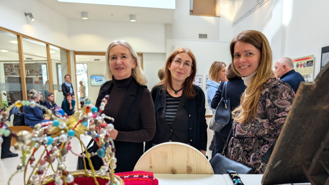 Zelta rokas izstādē skolotājas