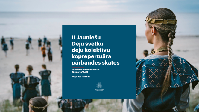 Deju kolektīvu dalībnieki pie jūras