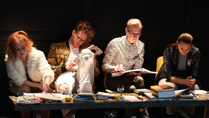 Fake News Kvadrifrons