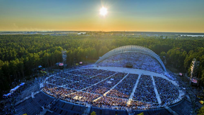 Dziesmu svetku estrade