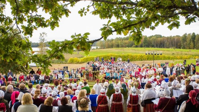 Koru saiets Menģeļos