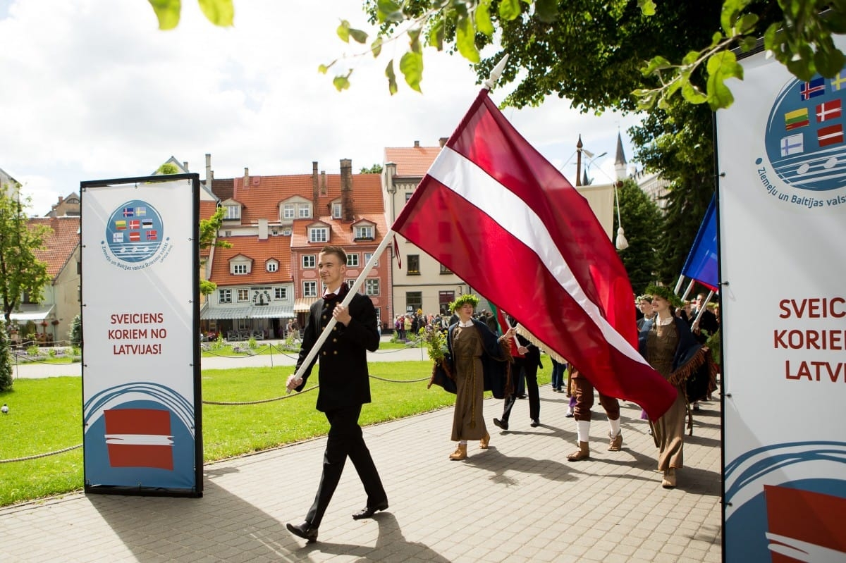 VIII Ziemeļu un Baltijas valstu Dziesmu svētku dalībnieku gājiens