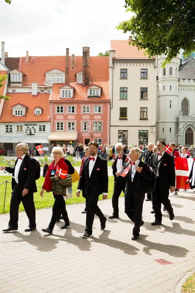 VIII Ziemeļu un Baltijas valstu Dziesmu svētku dalībnieku gājiens