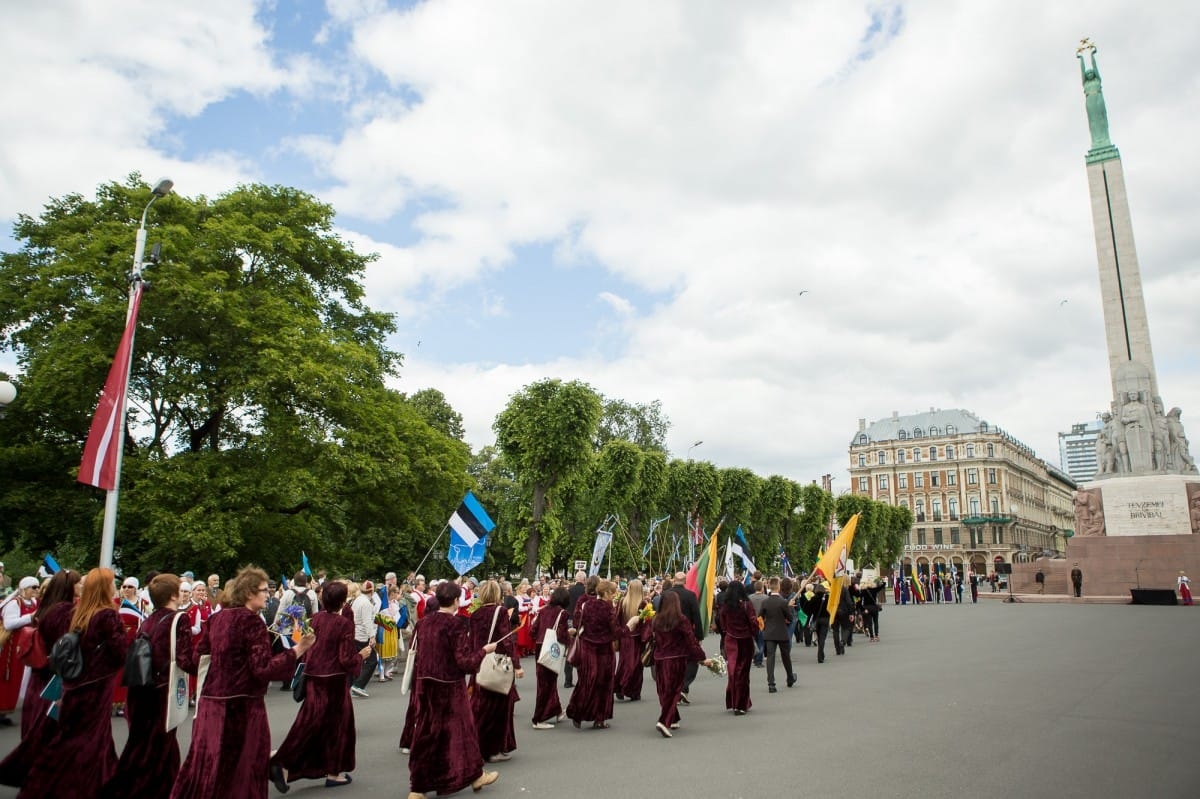 VIII Ziemeļu un Baltijas valstu Dziesmu svētku dalībnieku gājiens