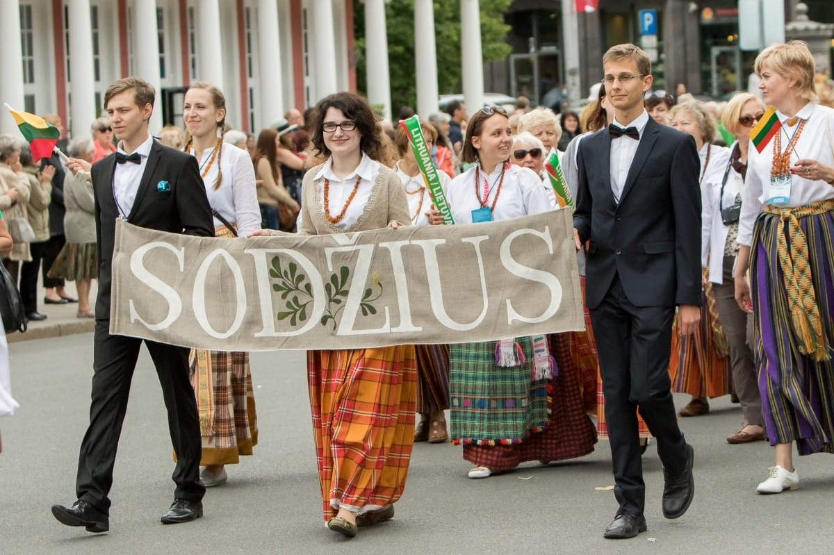 VIII Ziemeļu un Baltijas valstu Dziesmu svētku dalībnieku gājiens