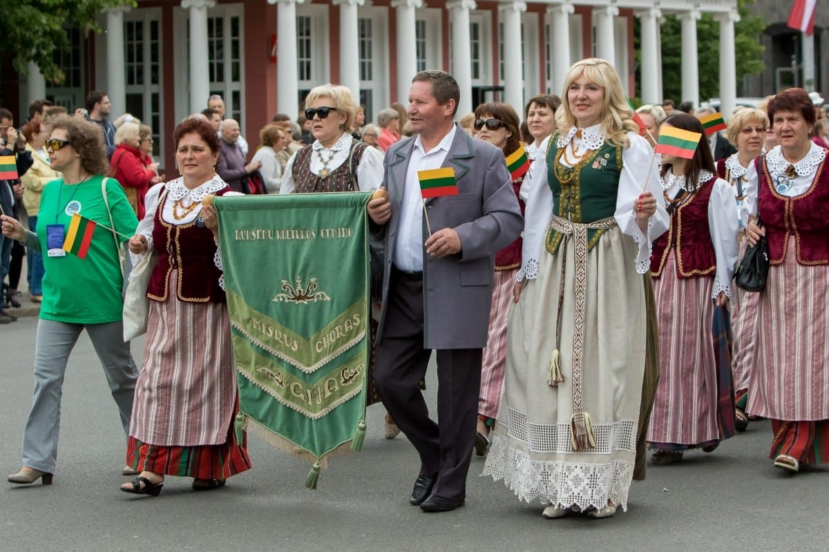 VIII Ziemeļu un Baltijas valstu Dziesmu svētku dalībnieku gājiens