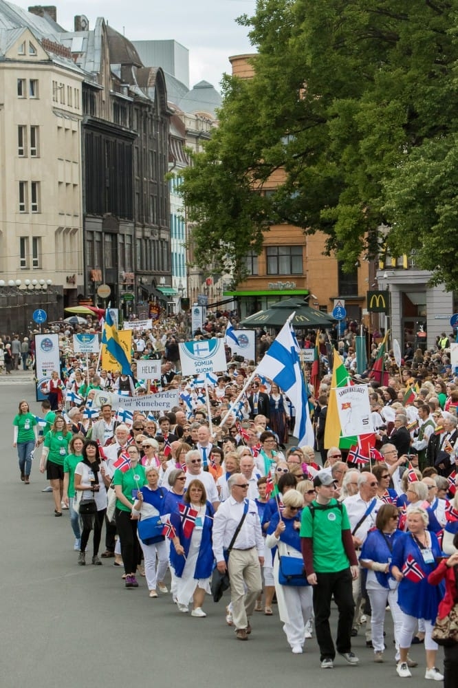 VIII Ziemeļu un Baltijas valstu Dziesmu svētku dalībnieku gājiens