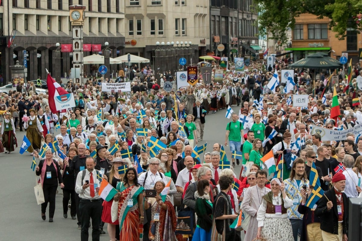 VIII Ziemeļu un Baltijas valstu Dziesmu svētku dalībnieku gājiens