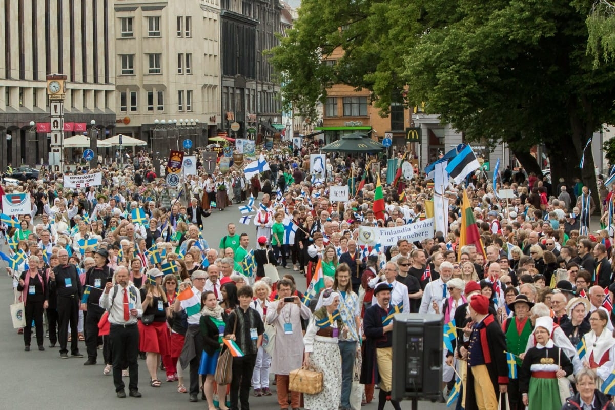 VIII Ziemeļu un Baltijas valstu Dziesmu svētku dalībnieku gājiens