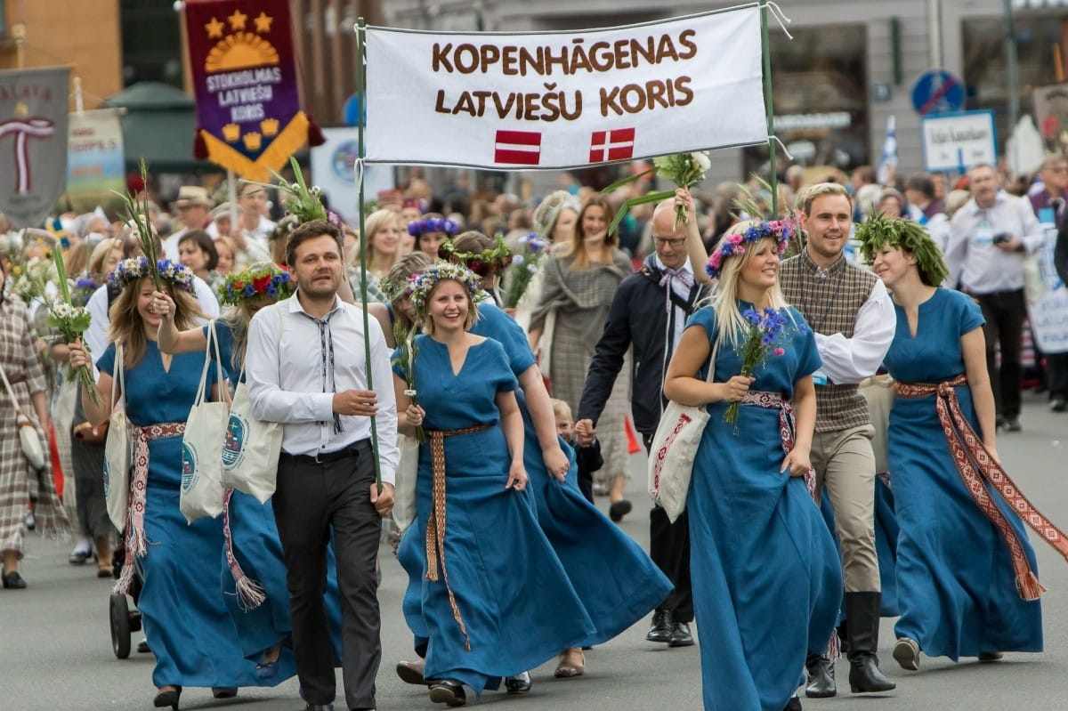 VIII Ziemeļu un Baltijas valstu Dziesmu svētku dalībnieku gājiens