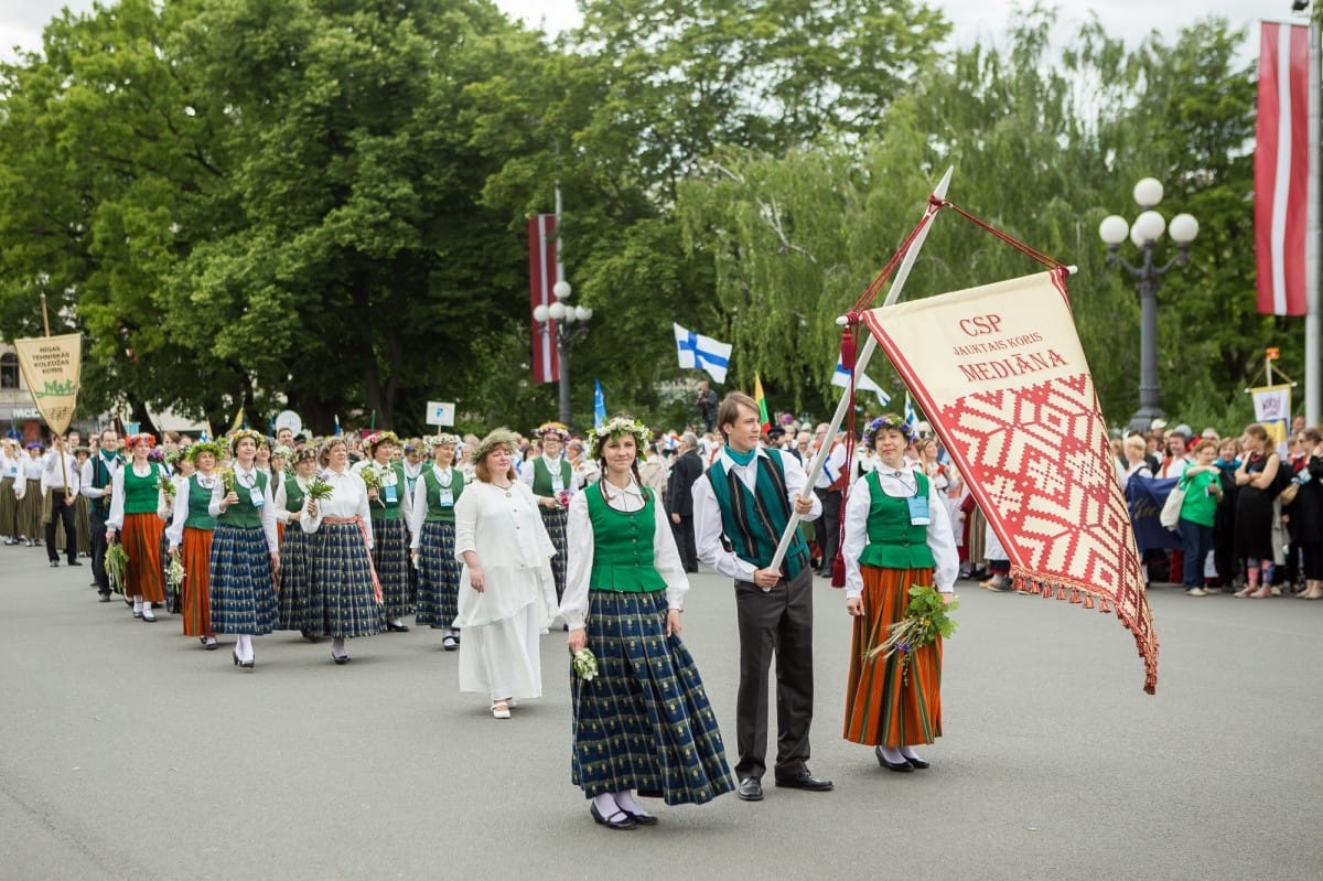 VIII Ziemeļu un Baltijas valstu Dziesmu svētku dalībnieku gājiens