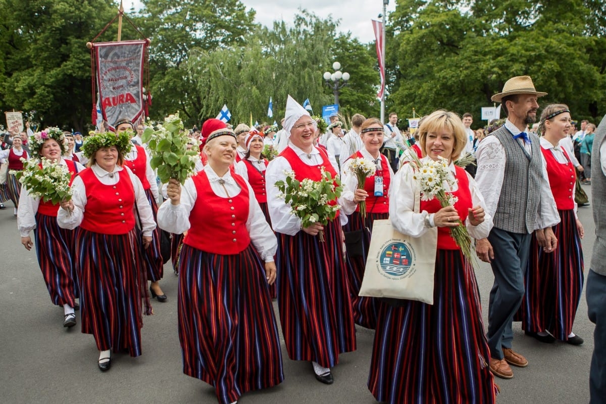 VIII Ziemeļu un Baltijas valstu Dziesmu svētku dalībnieku gājiens