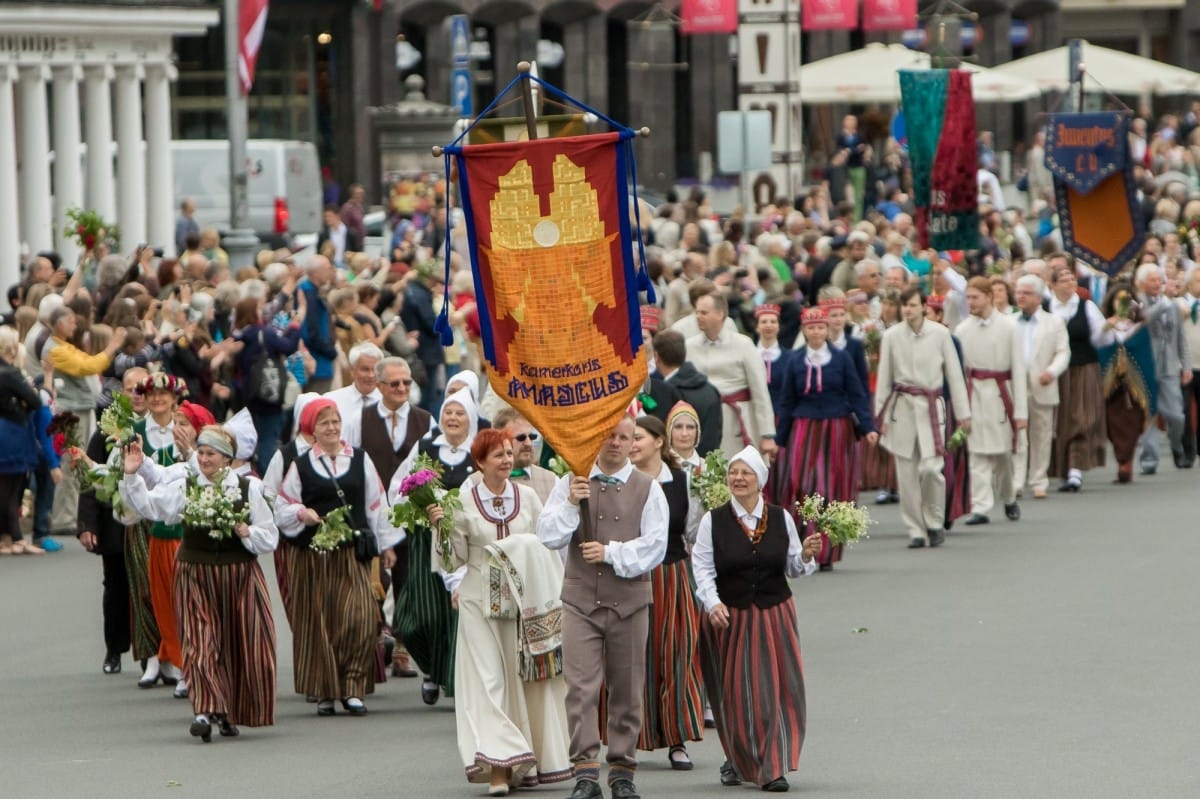 VIII Ziemeļu un Baltijas valstu Dziesmu svētku dalībnieku gājiens