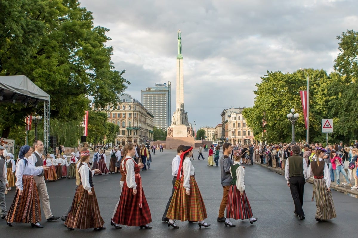 Danči Brīvības pieminekļa laukumā - "Baltica 2015"