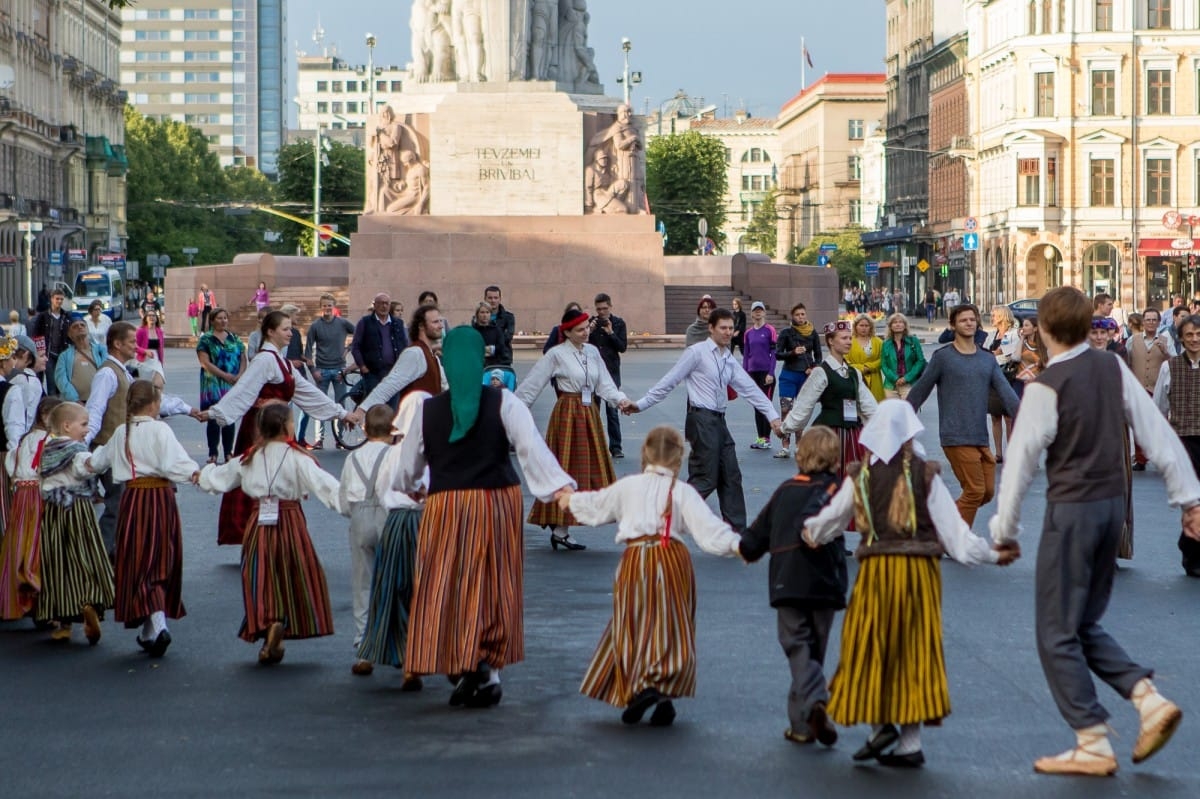 Danči Brīvības pieminekļa laukumā - "Baltica 2015"