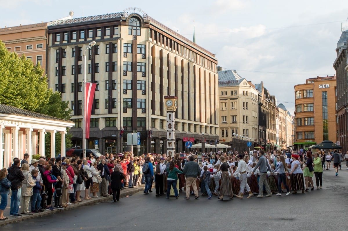 Danči Brīvības pieminekļa laukumā - "Baltica 2015"