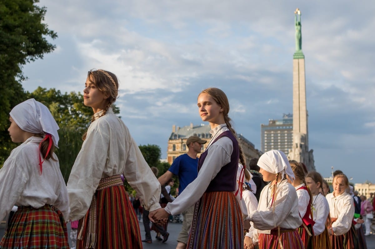 Danči Brīvības pieminekļa laukumā - "Baltica 2015"