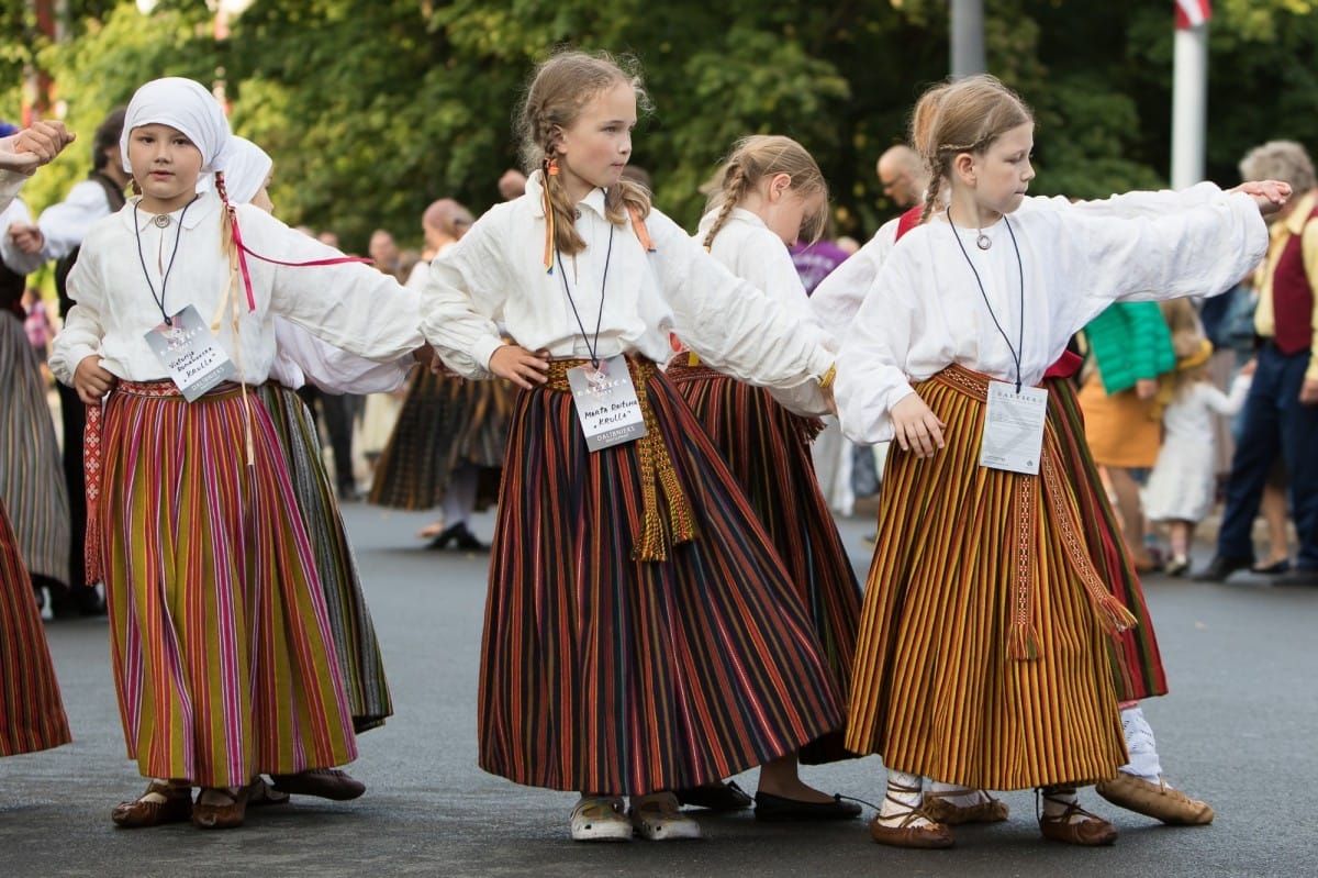 Danči Brīvības pieminekļa laukumā - "Baltica 2015"