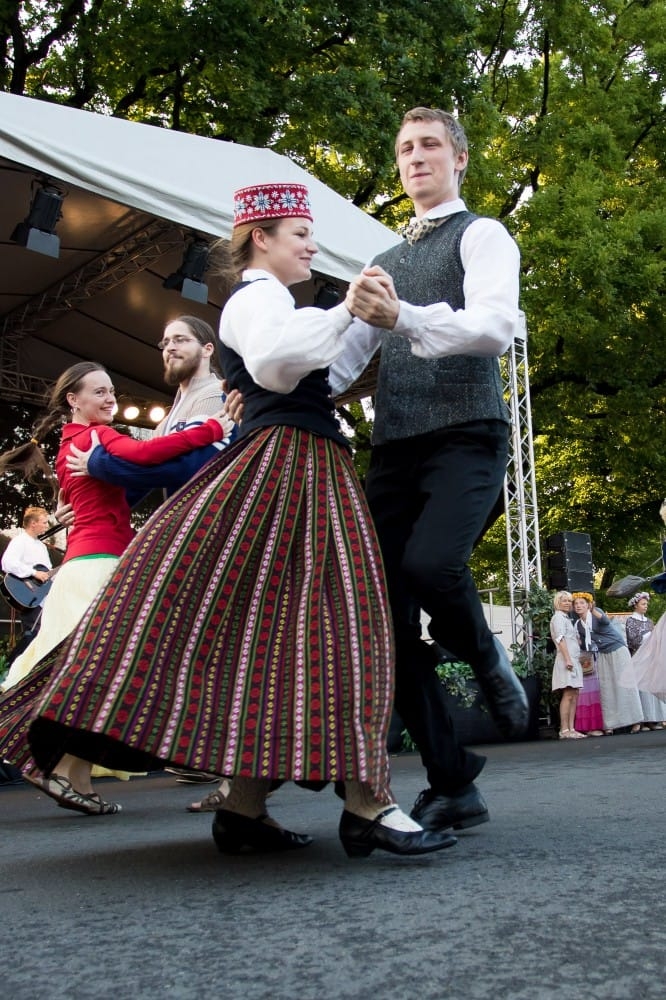 Danči Brīvības pieminekļa laukumā - "Baltica 2015"