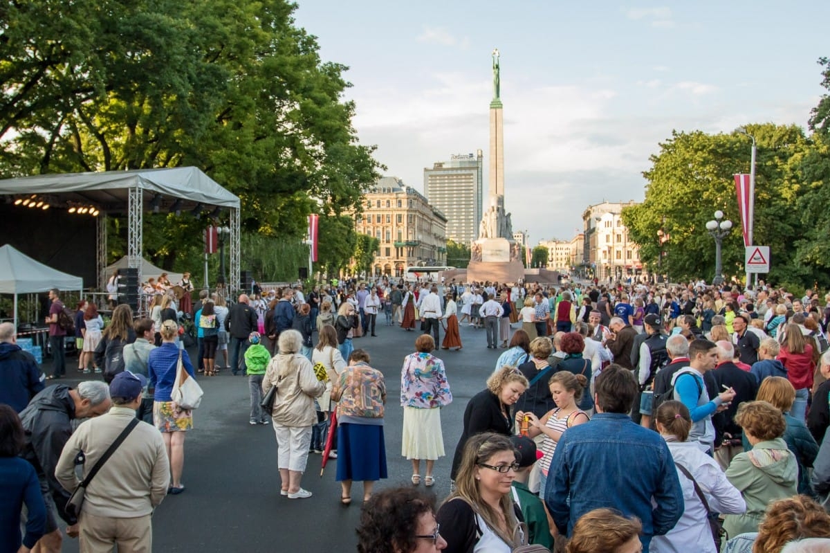 Danči Brīvības pieminekļa laukumā - "Baltica 2015"