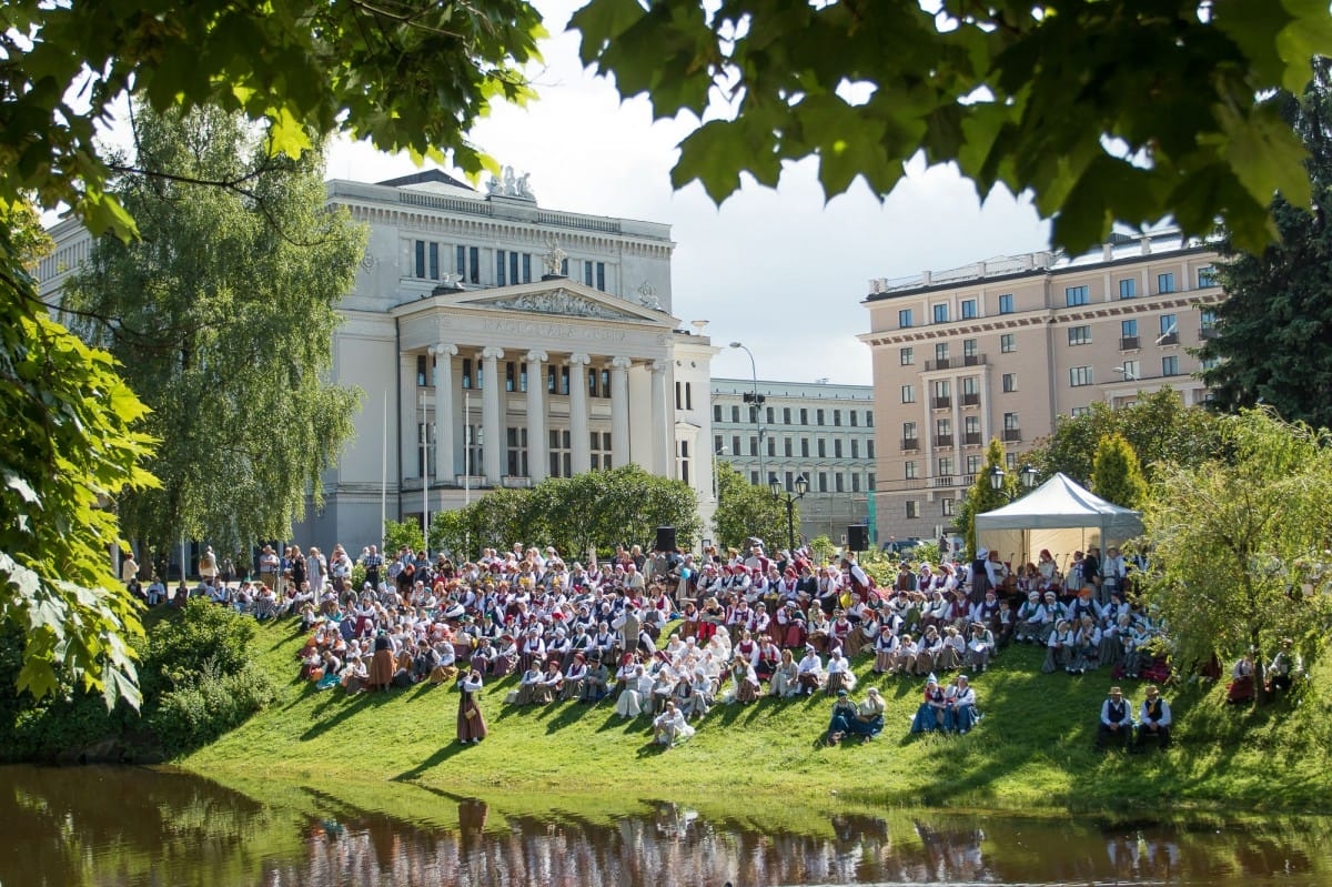 "Baltica 2015" Novadu sadziedāšanās Rīgā / Communal Singing from the regions in Riga