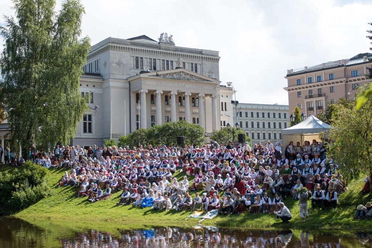 "Baltica 2015" Novadu sadziedāšanās Rīgā / Communal Singing from the regions in Riga