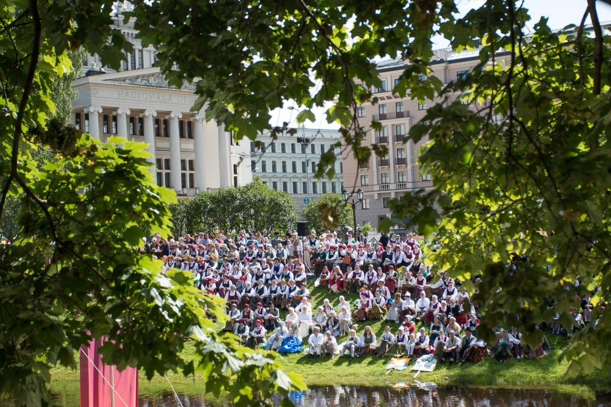 "Baltica 2015" Novadu sadziedāšanās Rīgā / Communal Singing from the regions in Riga