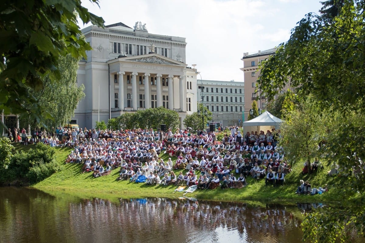 "Baltica 2015" Novadu sadziedāšanās Rīgā / Communal Singing from the regions in Riga