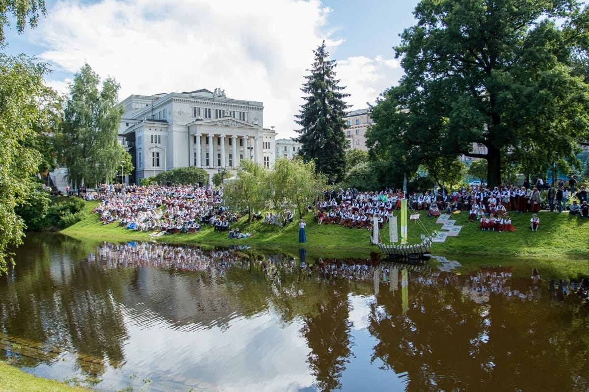 "Baltica 2015" Novadu sadziedāšanās Rīgā / Communal Singing from the regions in Riga