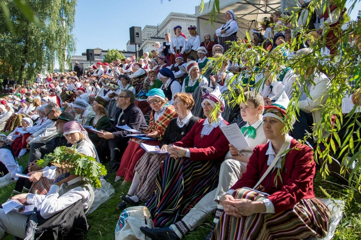 "Baltica 2015" Novadu sadziedāšanās Rīgā / Communal Singing from the regions in Riga